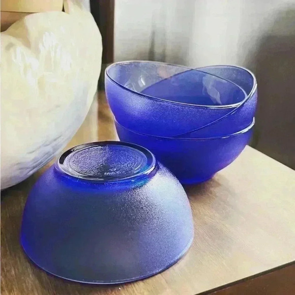 Blue Translucent/ textures Bowl Brazil vintage set of 4 - Picture 3 of 3